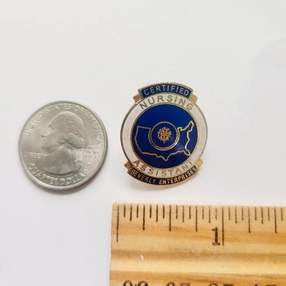 Pin Brooch - Picture 2 of 3